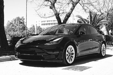 Private Transfer from Athens City to Athens Airport with Tesla