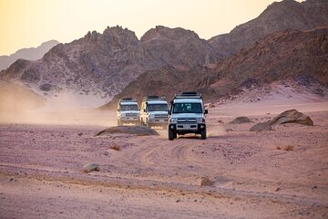 Bedouin Village Jeep Safari with Dinner & Camel Ride In Hurghada