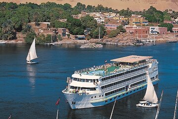 Nile Cruise 4-Nights Luxor & Aswan included Tours by Flight from Cairo