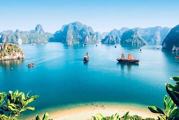 Private Transfer Between HANOI - HALONG ( Danny Phan Travel)