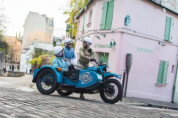 Paris Vintage Private City Tour on a Sidecar Motorcycle