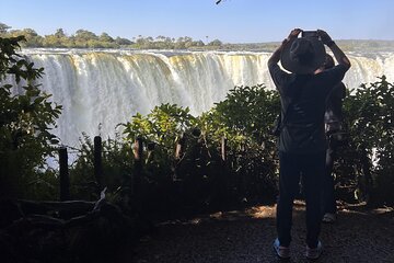 Zimbabwe & Zambia: Guided Tour of the Falls from Both Sides