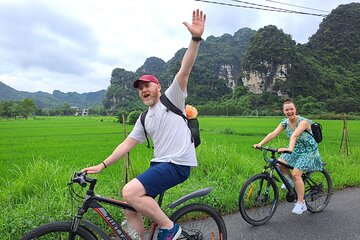 Luxury Ninh Binh Full Day Tour From Hanoi (Trang An - Hoa Lu)