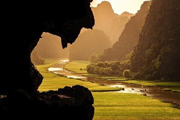 Hidden Ninh Binh Luxury Full Day Group Tour (Tam Coc - Hoa Lu)