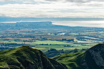 Deco Napier, Te Mata Peak, Wine & Cheese tasting