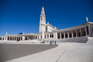 Round Trip Private Transfer to Fátima and Batalha from Lisbon