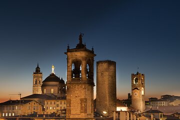 Bergamo : Private Custom Walking Tour with a Local Guide