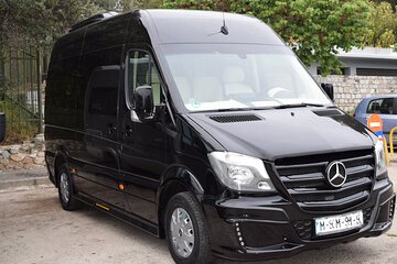 Private Transfer between Athens Airport and Piraeus Port