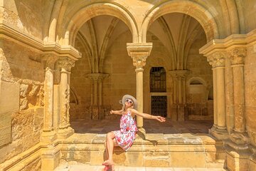 From Porto: Private Transfer to Lisbon with Coimbra & Fatima