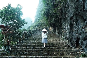 Cuc Phuong-Kenh Ga Hotspring-Hoa Lu-Trang An-Mua Cave 2Day Trip