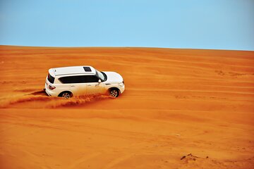 Private Evening Desert Safari with BBQ Dinner and Sand Boarding