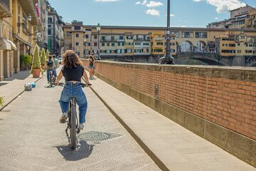 Explore Florence by E-Bike Tour with Gelato & Optional Lunch