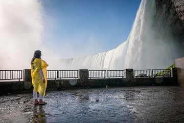 Niagara Falls Tour with Boat Ride & Journey Behind the Falls