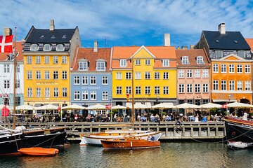 Private Copenhagen Boat cruise in Scandinavian mahogany boat