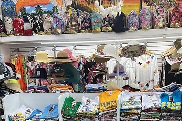 Shopping or souvenirs in Plaza Bávaro