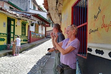 Medellin Guatapé and El Peñól Private Tour (8 Hrs.)