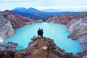 Bali-Ijen Blue Fire-Tumpaksewu waterfall-Bromo-All Entrance Incl.