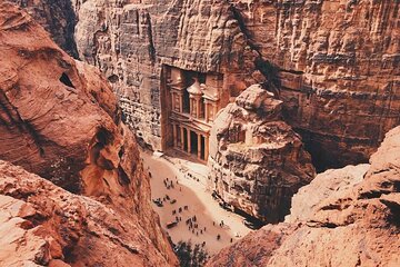 Exclusive Golden Hour Sunrise Tour in Petra