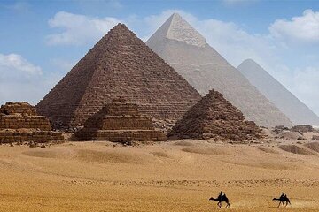 Full Day Tour to Cairo from Sharm El Sheikh By Bus all including 