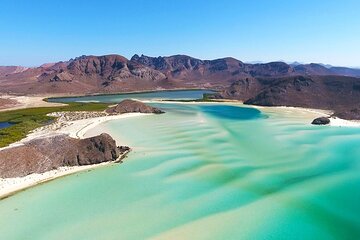 La Paz World class Snorkeling in Balandras Hidden Beaches 