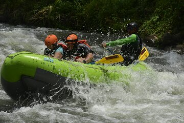 White Water Rafting II and III Maquique Costa Rica La Fortuna