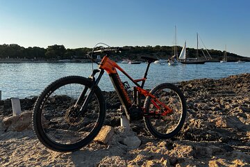 Ebike tour Torre dei Pirati di Cala Bassa + Paella and Sangria