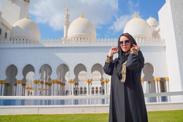  From Dubai: Abu Dhabi Sheikh Zayed Grand Mosque Guided Tour