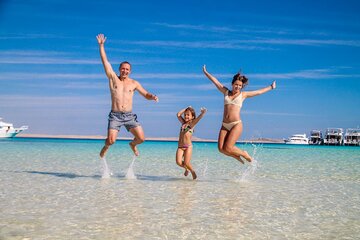 Ras Mohamed, White Island Boat Trip with Lunch in Sharm El Shiekh