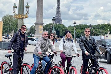 Paris Main Sights Bike Tour