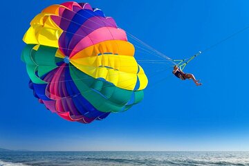 Discover Hurghada Parasailing Experience