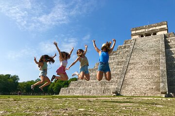 Full Day Private Tour in Chichen Itza, Cenote, and Valladolid