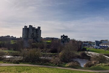 Trim Castle, Clonmacnoise & Sean’s Bar en route to Galway