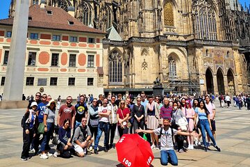 Prague Castle Walking Tour (Tip-based tour)