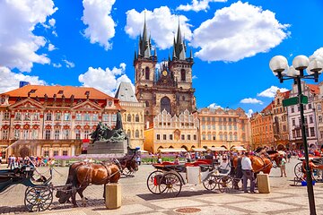 Prague city Highlights Walking Guided Tour including the Castle