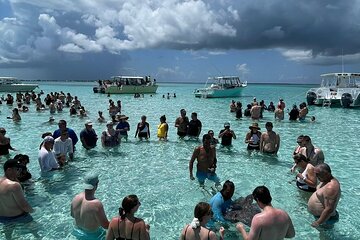 Half-Day Private Charters Stingray City in Cayman Islands