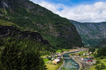 Self-guided day tour From Bergen to Flam All Inclusive roundtrip