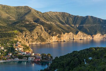 Exclusive Kefalonia Odyssey: Assos, Fiscardo, and Melissani Lake