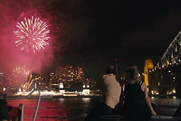 Retro (80s) party cruise on Sydney Harbour 