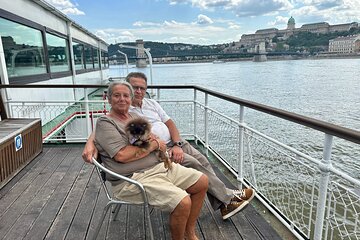 Bottomless Brunch and Cruise with Prosecco in Budapest