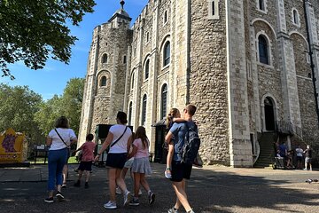 Tower of London for kids & families Private Guided Tour with pre-booked Tickets