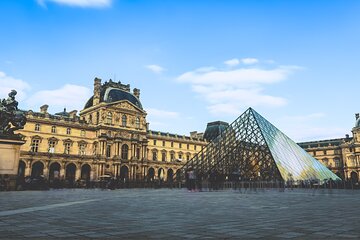 Private Transfer From Paris To Bayeux With a 2 Hour Stop in Caen