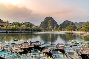 Ninh Binh Private Day Tour: Tam Coc and Phat Diem Catheral