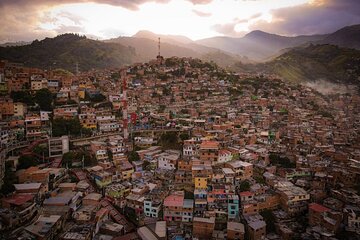 Private Medellín City Tour + Comuna 13-Graffitis!