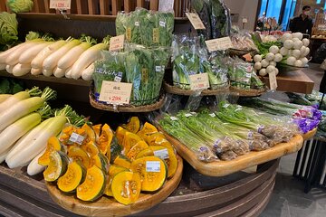 Kyoto Vegetables and Sushi Making Tour in Kyoto