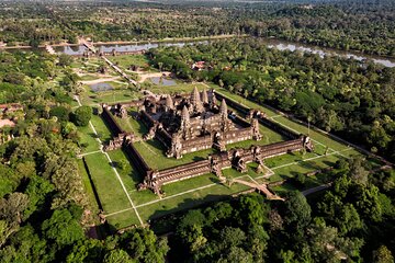 Vietnam And Cambodia At Glance in 9 Days