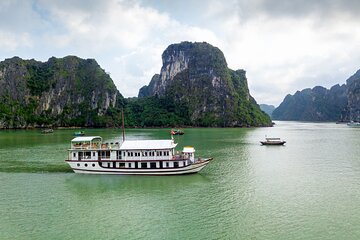 2 Days Cruise in Ha Long Bay, Heritage Discovery from Hanoi