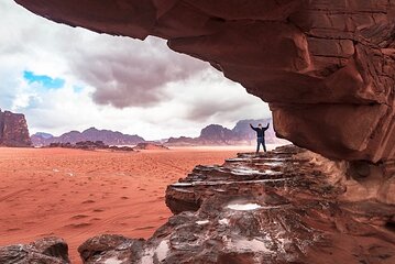 Full Day Tour Exploring the Wadi Rum Desert