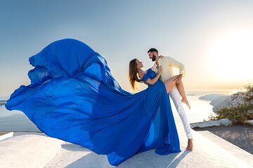 Flying Dress © Photoshoot in Santorini: Happy Birthday Package