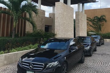 Mercedes Bez Transportation-From Riviera Maya to Cancun Airport 