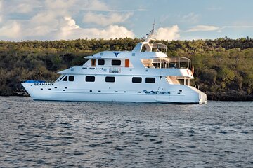 5 day Galapagos Islands Cruise on board the Seaman Journey